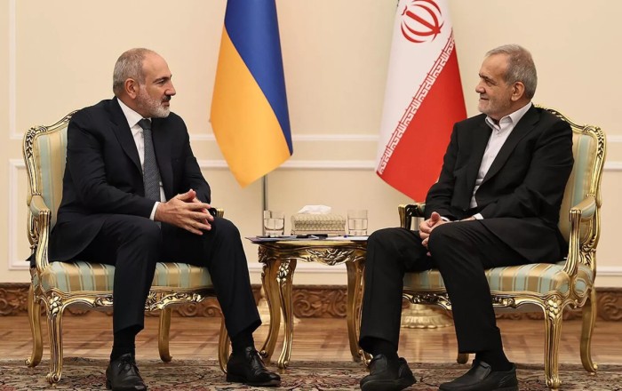Пашинян проинформировал Пезешкиана о завершении переговоров с Азербайджаном