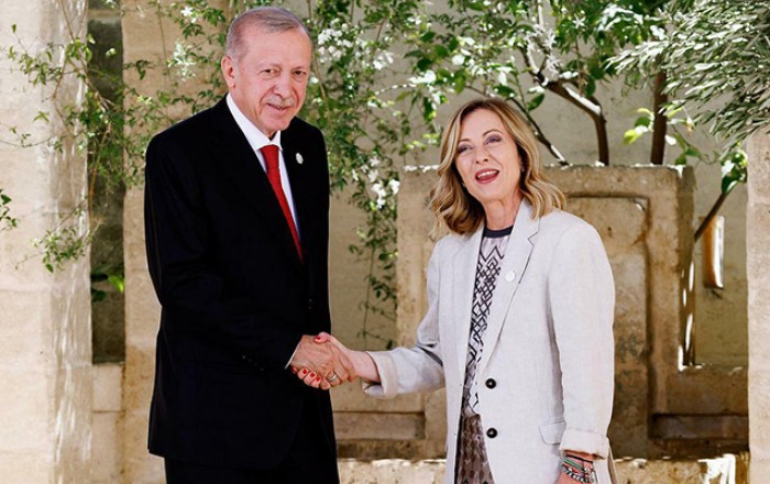 Ərdoğan Meloni ilə müzakirələr apardı