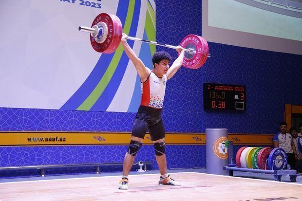 В Азербайджане установлены новые рекорды в тяжелой атлетике<span class="qirmizi"></span>