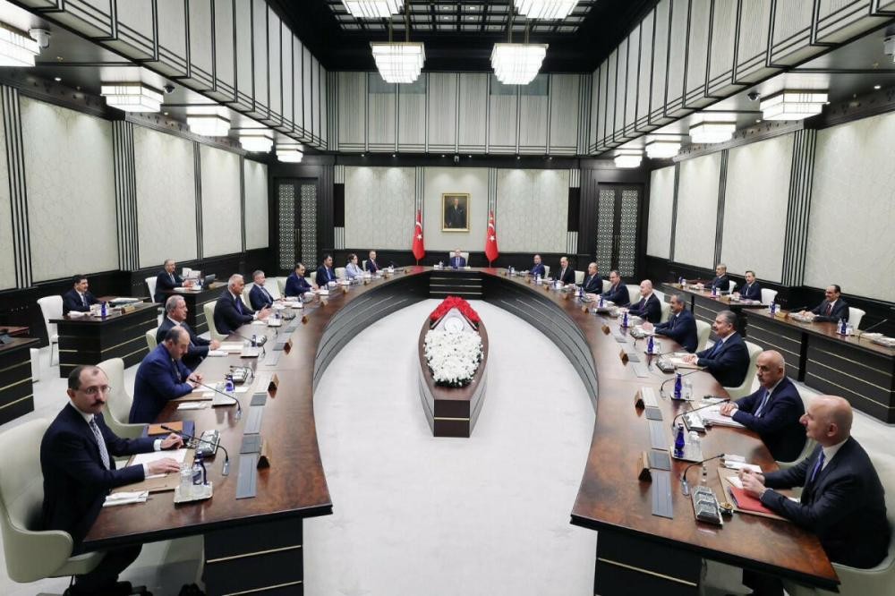 Ərdoğan köhnə komandasını sonuncu dəfə topladı<span class="qirmizi"></span>