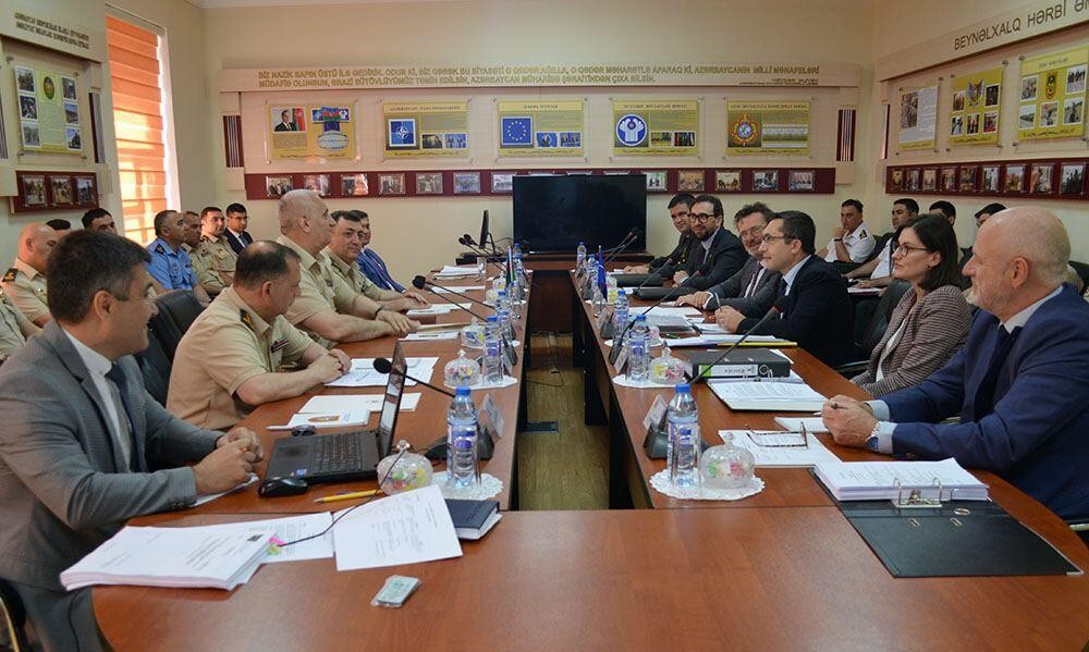В минобороны Азербайджана состоялась встреча с делегацией НАТО - <span class="qirmizi">ФОТО</span>