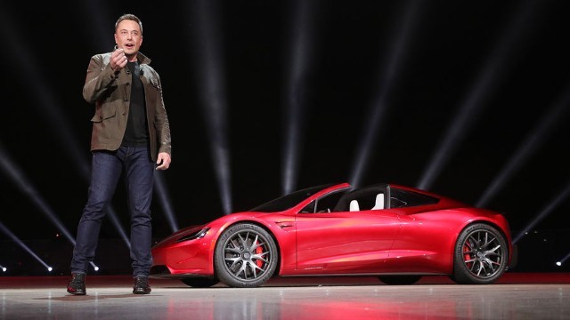 Musk Fransada Tesla zavodu tikmək istəyir<span class="qirmizi"></span>