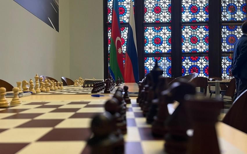 В павильоне "Азербайджан" на ВДНХ прошел шахматный турнир с участием иностранных дипломатов<span class="qirmizi"></span>