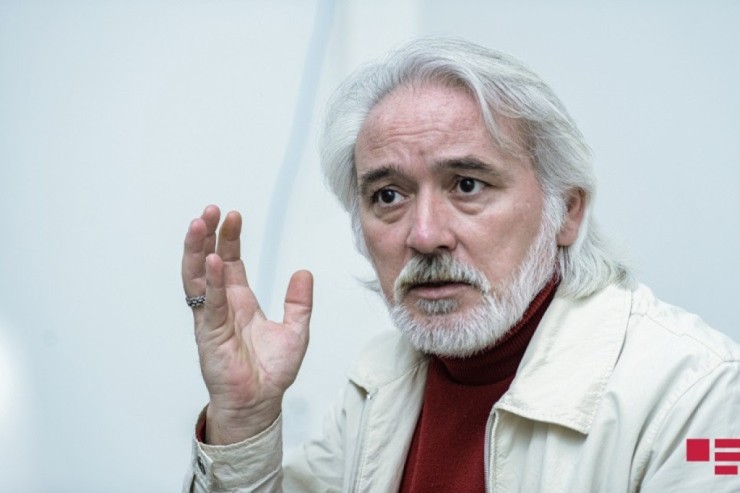 “Sizi o universitetə  müəllim götürənin…” - Tanınmış aktyor əsəbiləşdi<span class="qirmizi"></span>