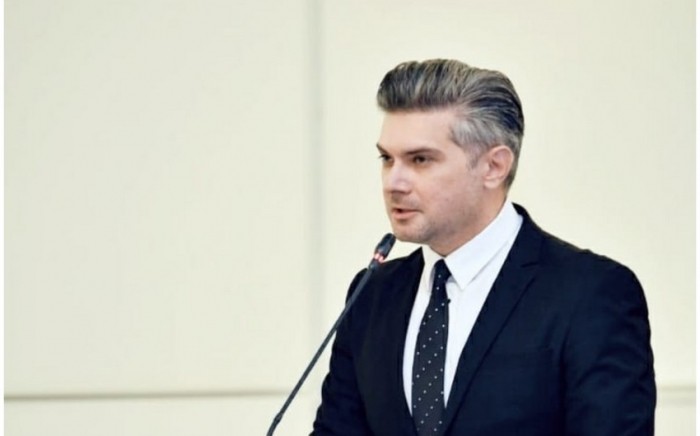 Tanınmış aparıcıdan həyat yoldaşı ilə bağlı romantik paylaşım - <span class="qirmizi">FOTO</span>