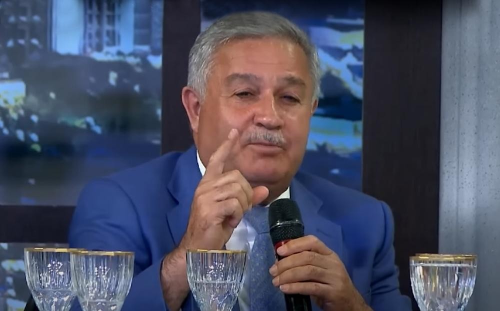 Dostlarının azərbaycanlı müğənniyə 120 000 AZN borcu var: "Biabır edəcəm!" - <span class="qirmizi">VİDEO</span>