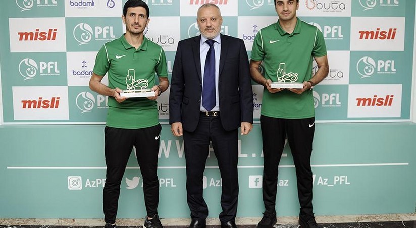PFL Əliyar Ağayevlə köməkçisini mükafatlandırıb<span class="qirmizi"></span>