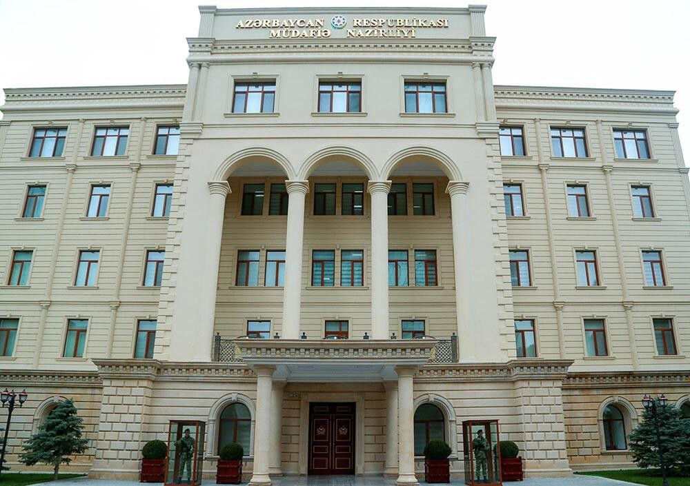 Ordumuzun üç polkovnikinə general-mayor ali hərbi rütbəsi verildi