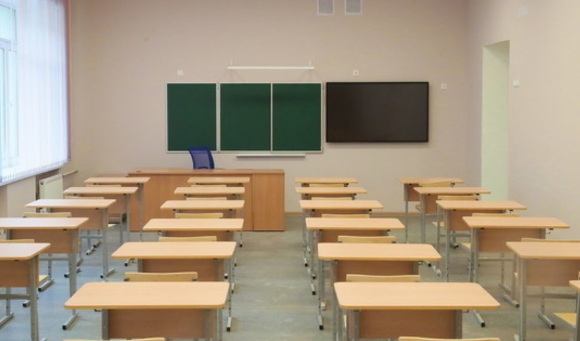В бакинских школах проводится дезинфекция
