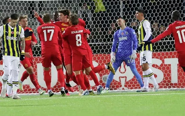 “Fənərbaxça” Danimarkada darmadağın oldu -