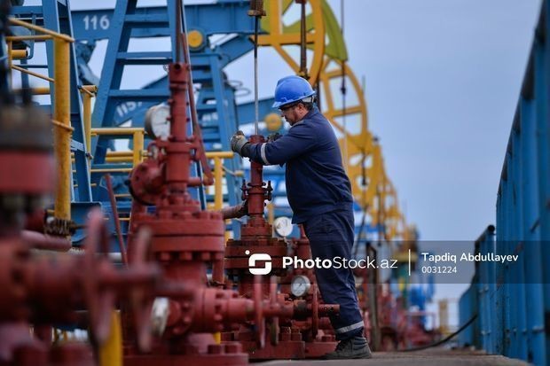Азербайджанская нефть подорожала на 12 долларов
