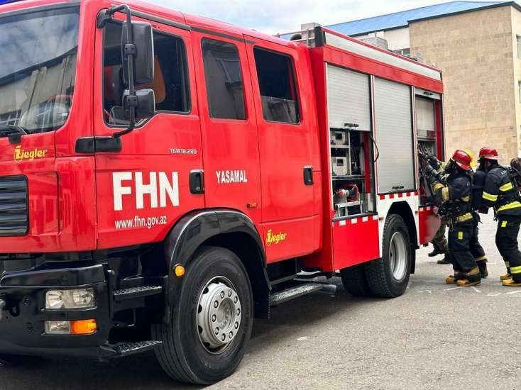 Bakıda yaşayış binasında YANĞIN –