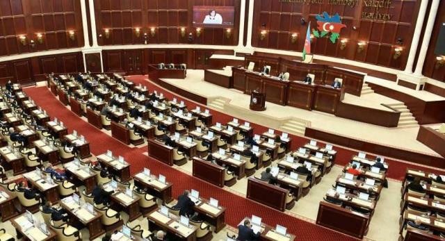 Азербайджанские депутаты посетят Турцию
