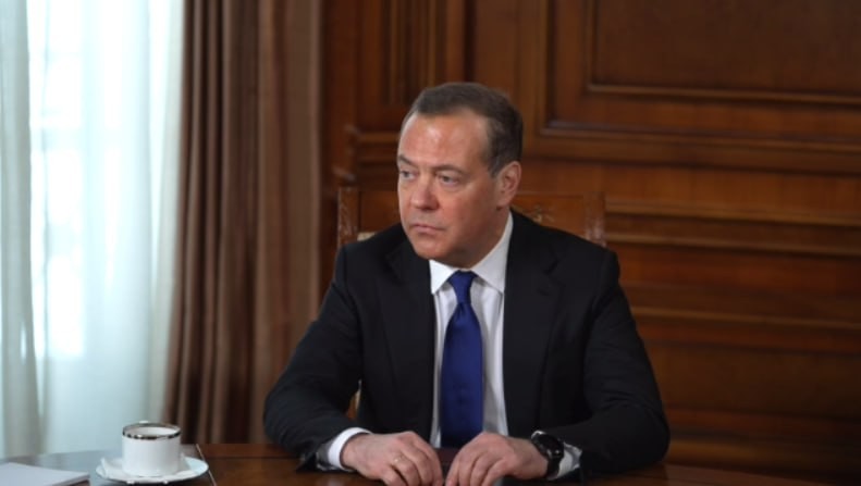 Medvedev bütün sirrləri açdı: "Xüsusi əməliyyat Kiyevdə başa çatacaq" -