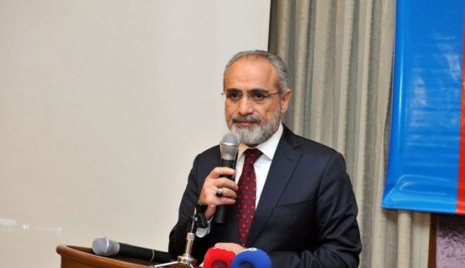 Topçunun Əliyevə təbriki: Bir ananın iki oğlu...