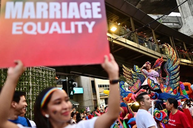 Парламент Таиланда легализовал однополые браки