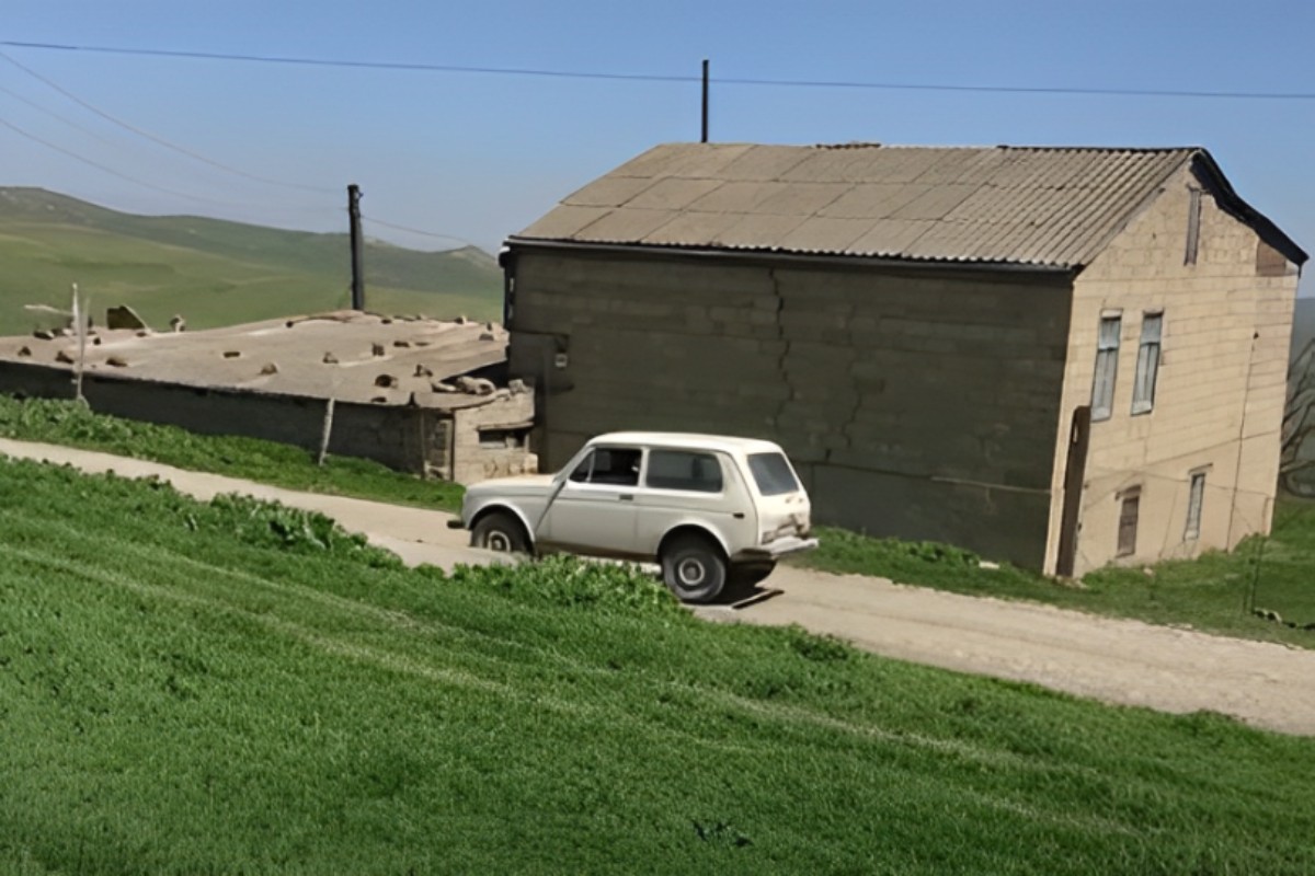 Qobustanın problemlərlə dolu kəndi: “Burada beş-altı adam qalmışıq” - VİDEO