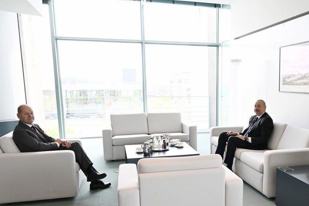Олаф Шольц поблагодарил Ильхама Алиева за вклад Азербайджана в борьбу с изменением климата
