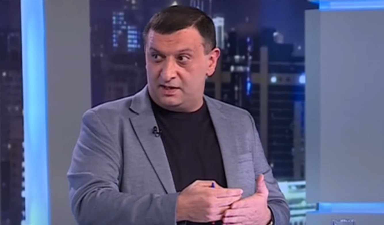 Müşfiq Abbasov: “Azərbaycanda sosial şəbəkələr bağlansın” –