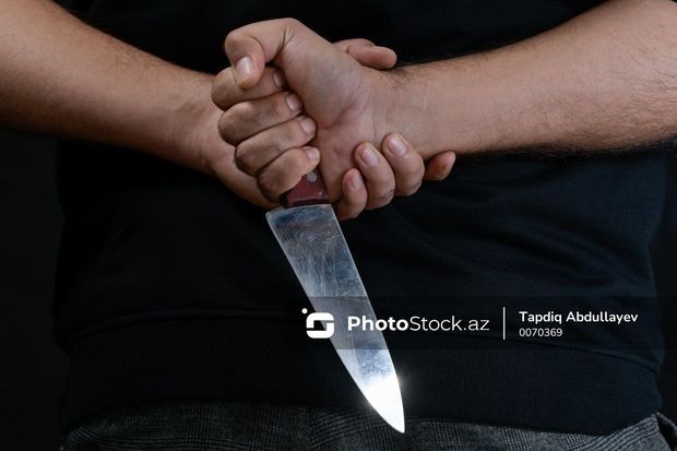 В Баку задержан мужчина, подозреваемый в нанесении многочисленных ножевых ранений своей супруге-врачу