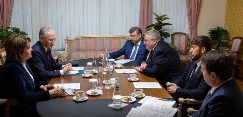 Бабаев обсудил в Москве с Оверчуком подготовку к COP29