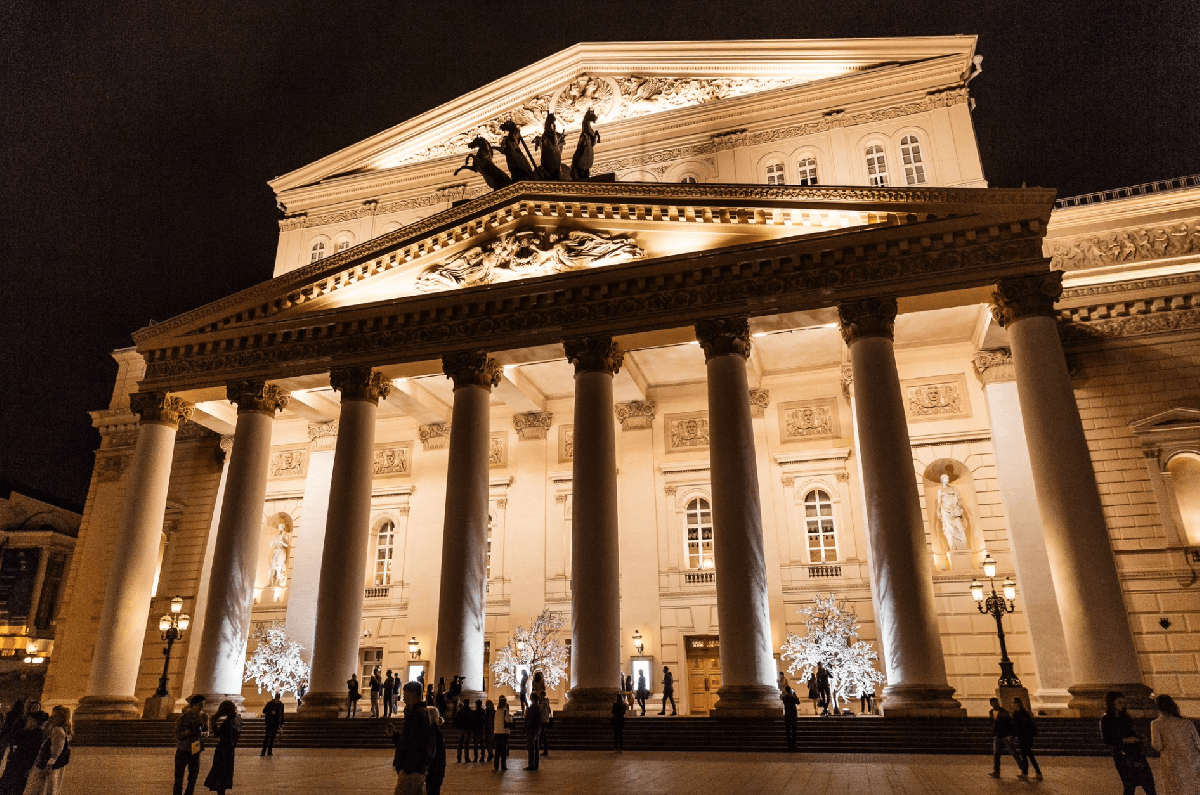Moskvada “Bolşoy Teatr”dan min nəfər təxliyə edilib