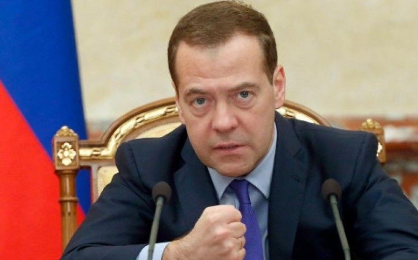 Medvedev Emənistana xəbərdarlıq ETDİ