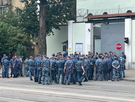 В ростовское СИЗО, где захватили заложников, пришли с обысками