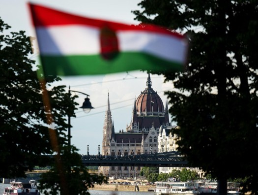 Венгрия захотела стать посредником между Евросоюзом и Россией