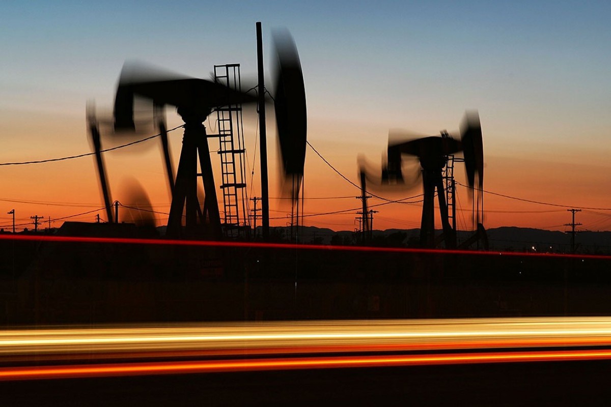 Oil prices drop in world markets