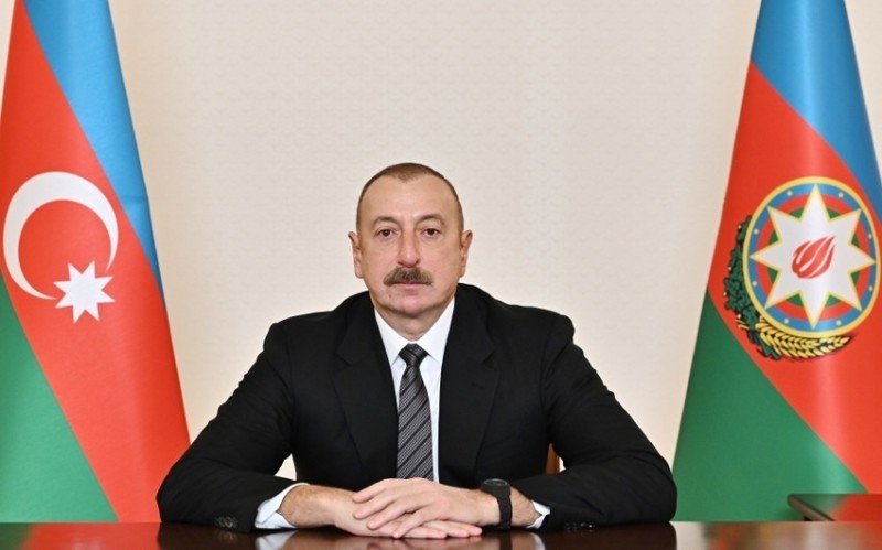 Президент Азербайджана принял верительные грамоты новоназначенного посла Кыргызстана