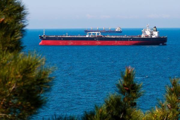 Russia's crude exports plummet to lowest since start of Ukraine war