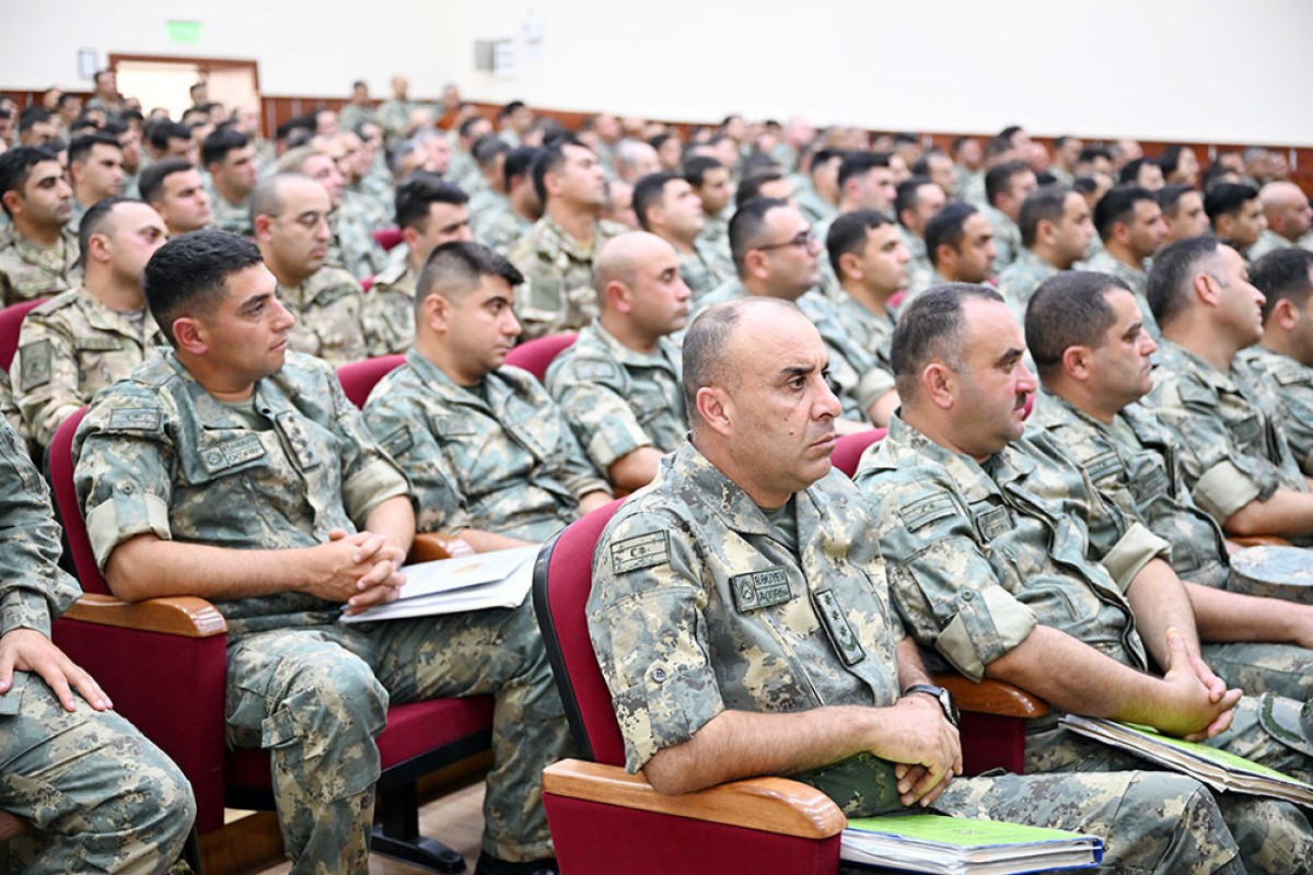 Azerbaijan Army held meeting on material and technical support