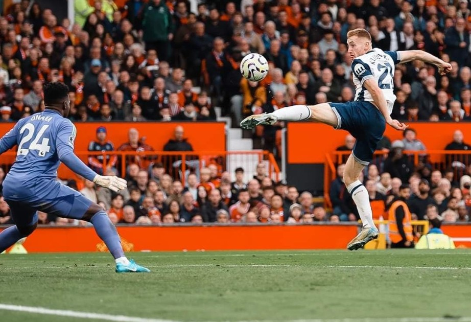 Tottenham shock Manchester United with 3-0 at Old Trafford
