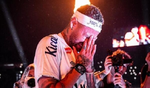 Neymar returns to his boyhood club