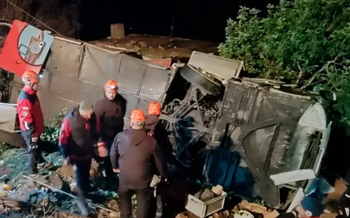 Bus crash in Türkiye's Antalya leaves 33 injured, including children