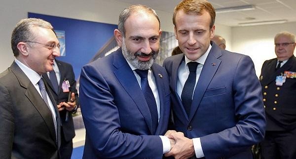 Пашинян рассказал Макрону о переговорах с Баку