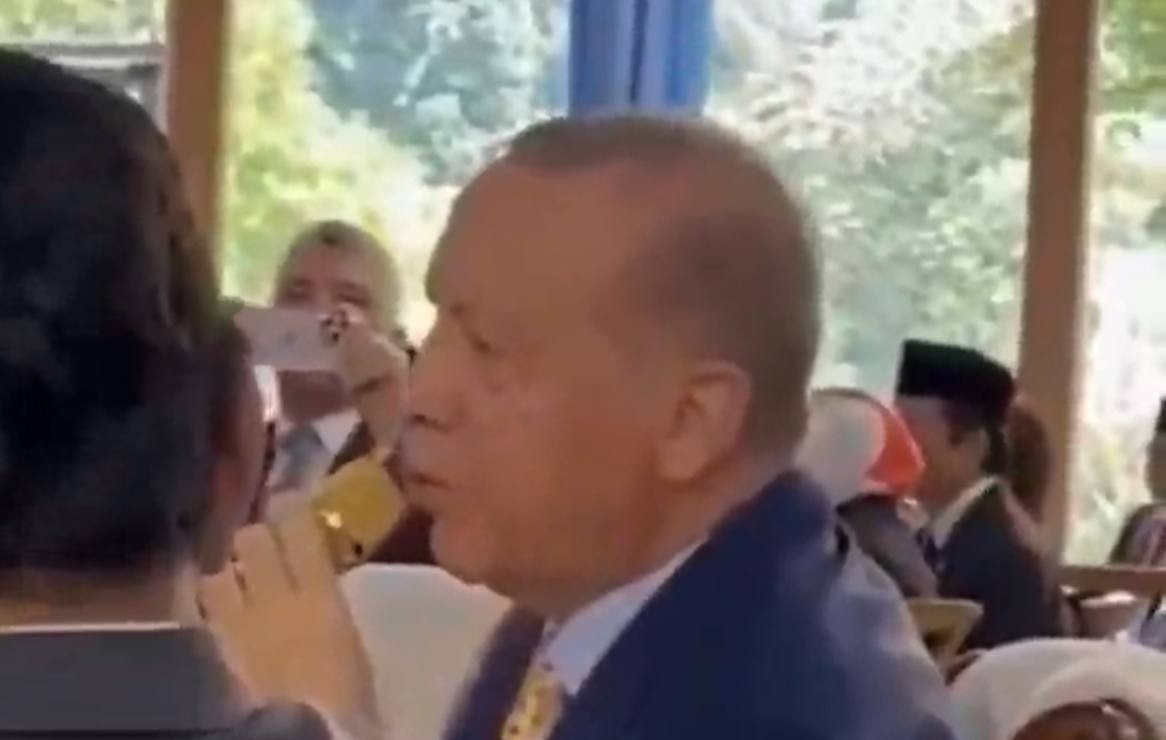 Ərdoğan İndoneziyada “Mehter” marşını OXUDU -