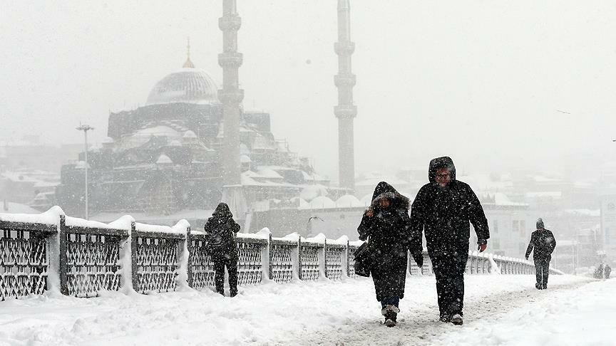 Istanbul extends school break due to blizzard