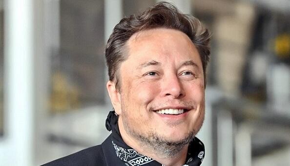 Musk: Robots to fly to Mars by 2026