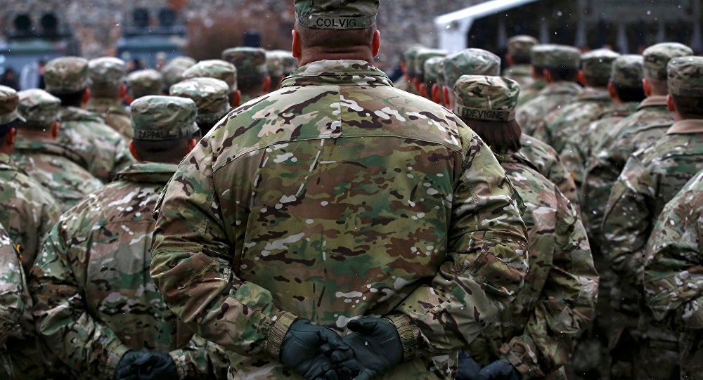 Пентагон направит на границу с Мексикой тысячи военных