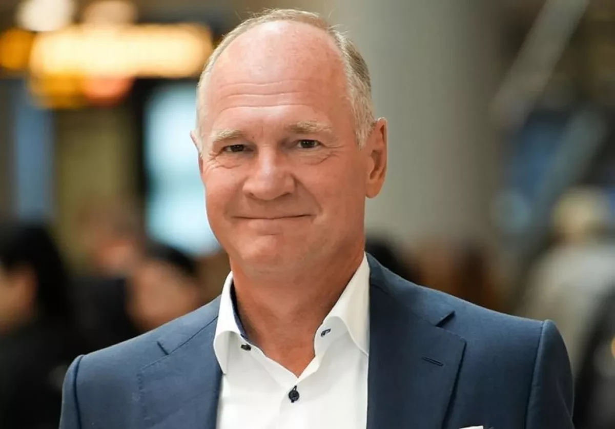 UK’s Heathrow chief stands firm amid power crisis, flight chaos