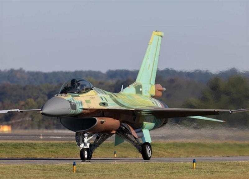 Тайвань получил первый из 66 купленных у американцев F-16