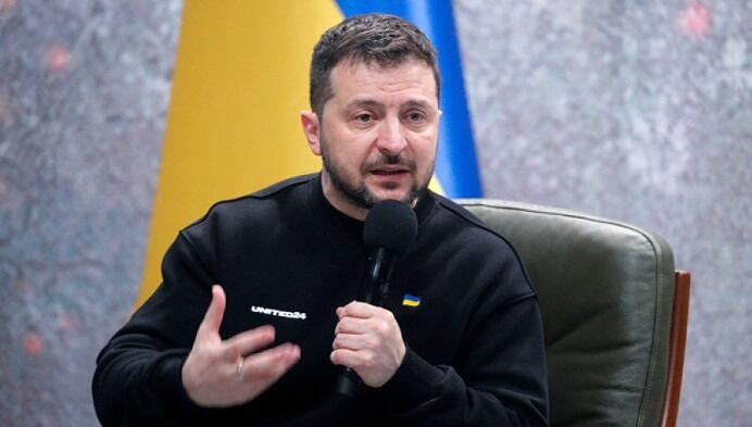 Ukraine’s Zelensky arrives in Norway