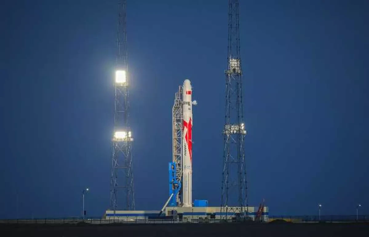 China successfully launches six Shiyan-27 satellites into orbit