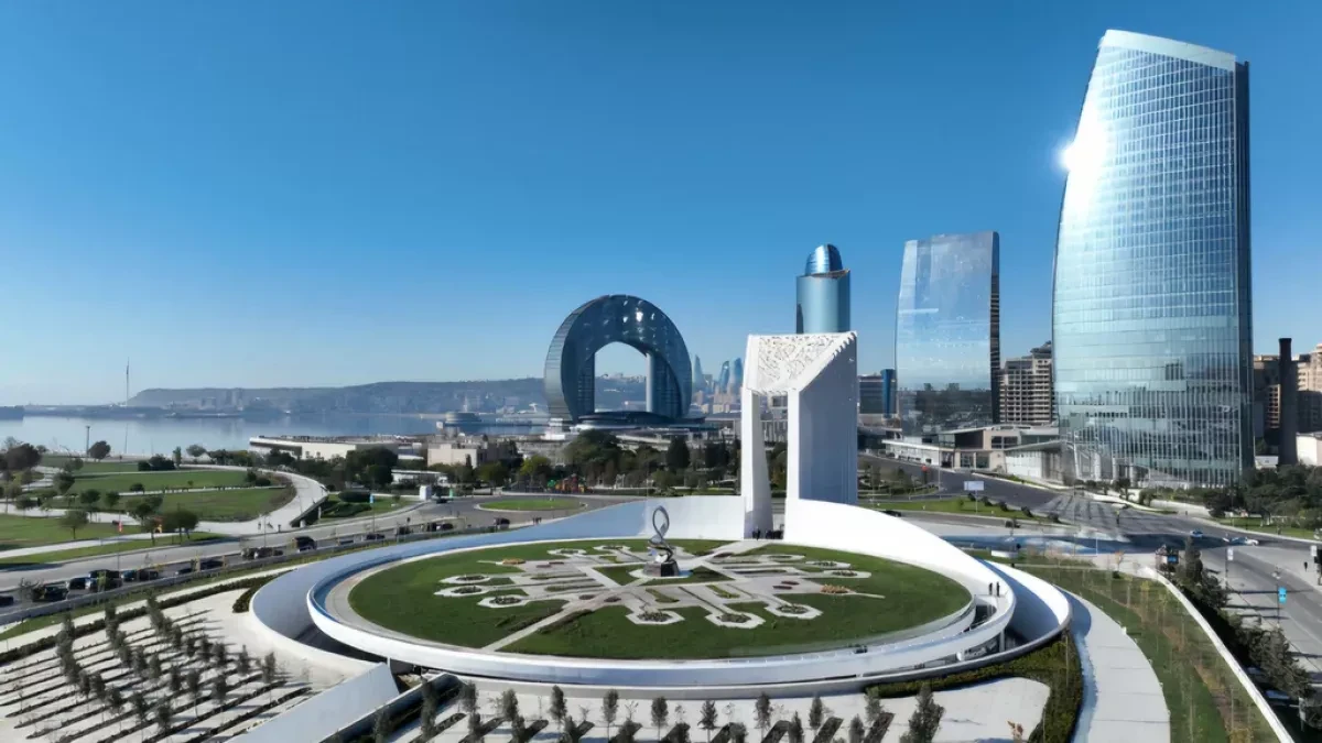 TurkPA delegates honour Azerbaijani heroes at Victory Park in Baku
