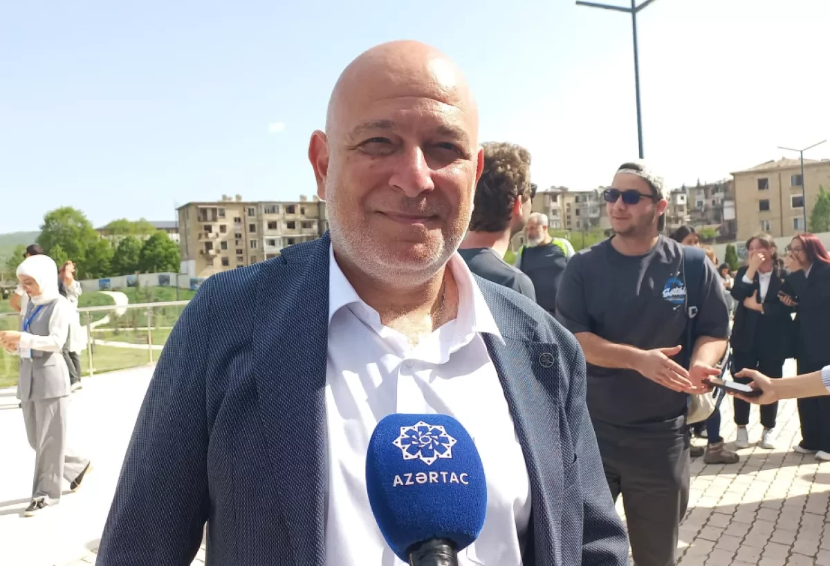 British traveler acknowledges importance of Karabakh University for local youth