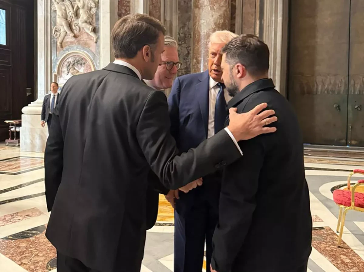 Macron snubs Trump with cold shoulder at Vatican meeting