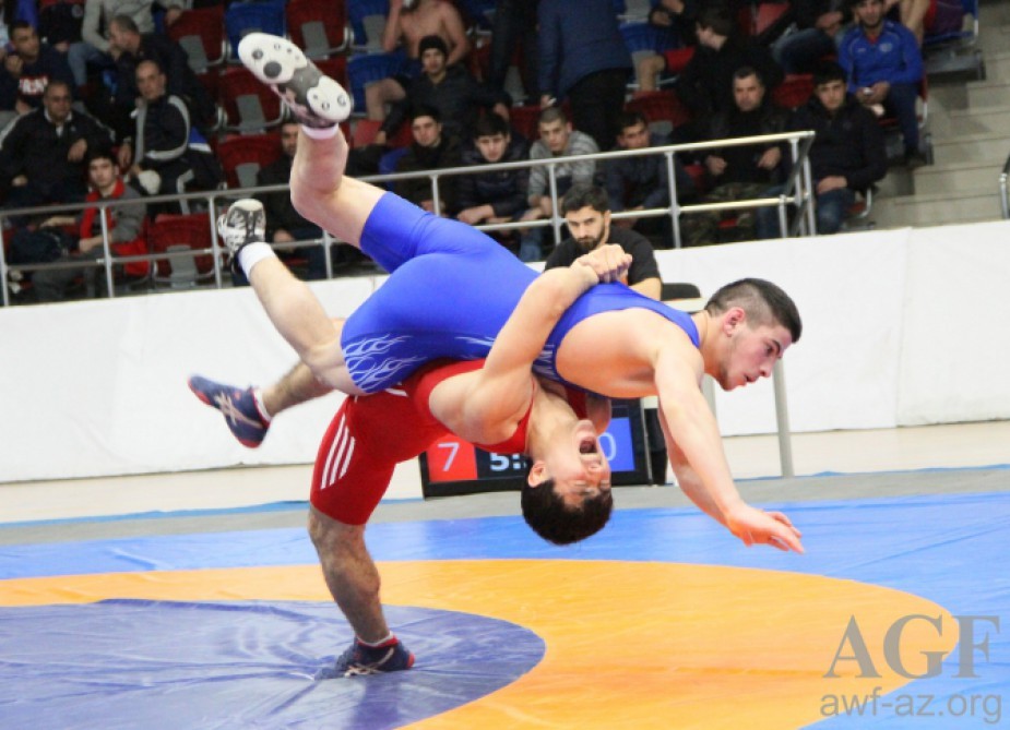 Azerbaijani wrestler defeats Armenian rival
