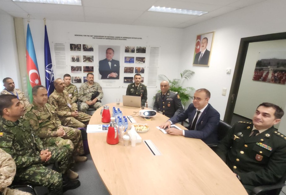 Azerbaijani Mission to NATO hosts meeting with participants of Familiarisation Programme